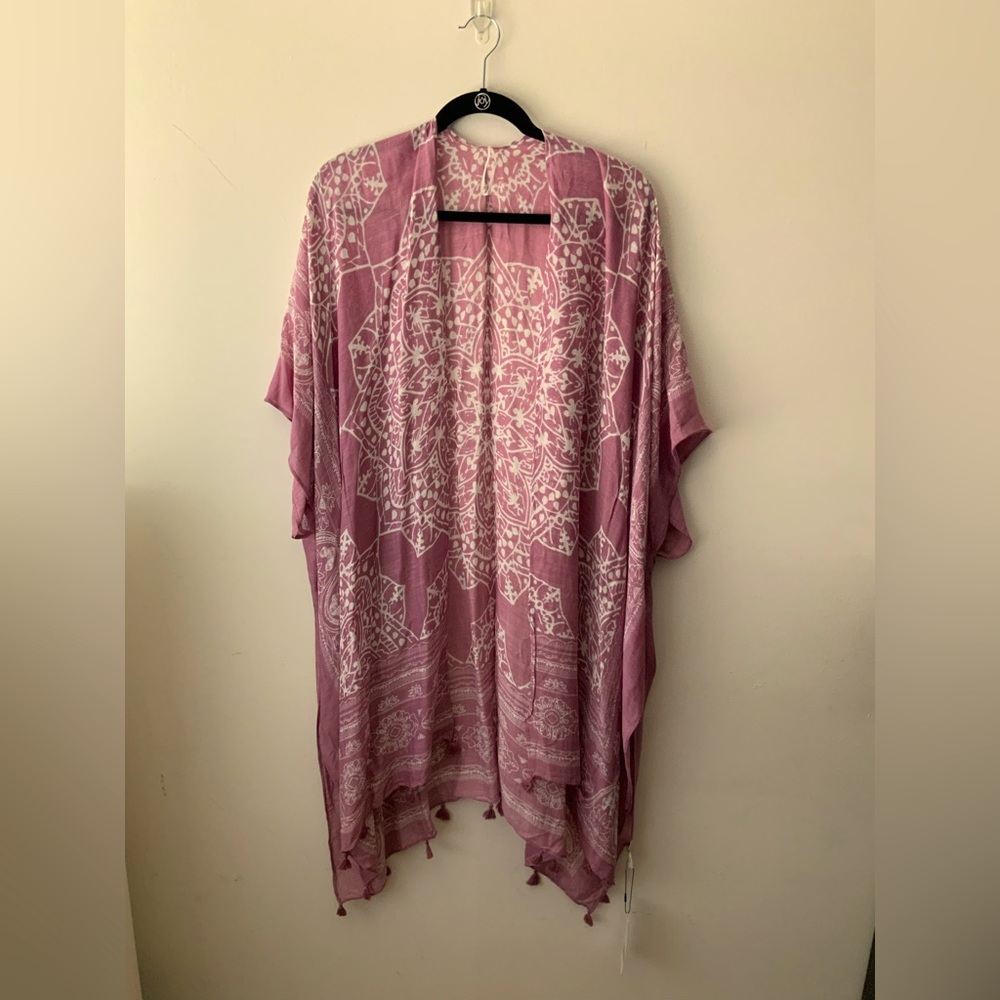 ☀️Geometric kimono NWT